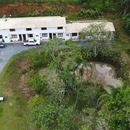 Hospedagem Mafli Appartamento Barra do Trombudo Esterno foto